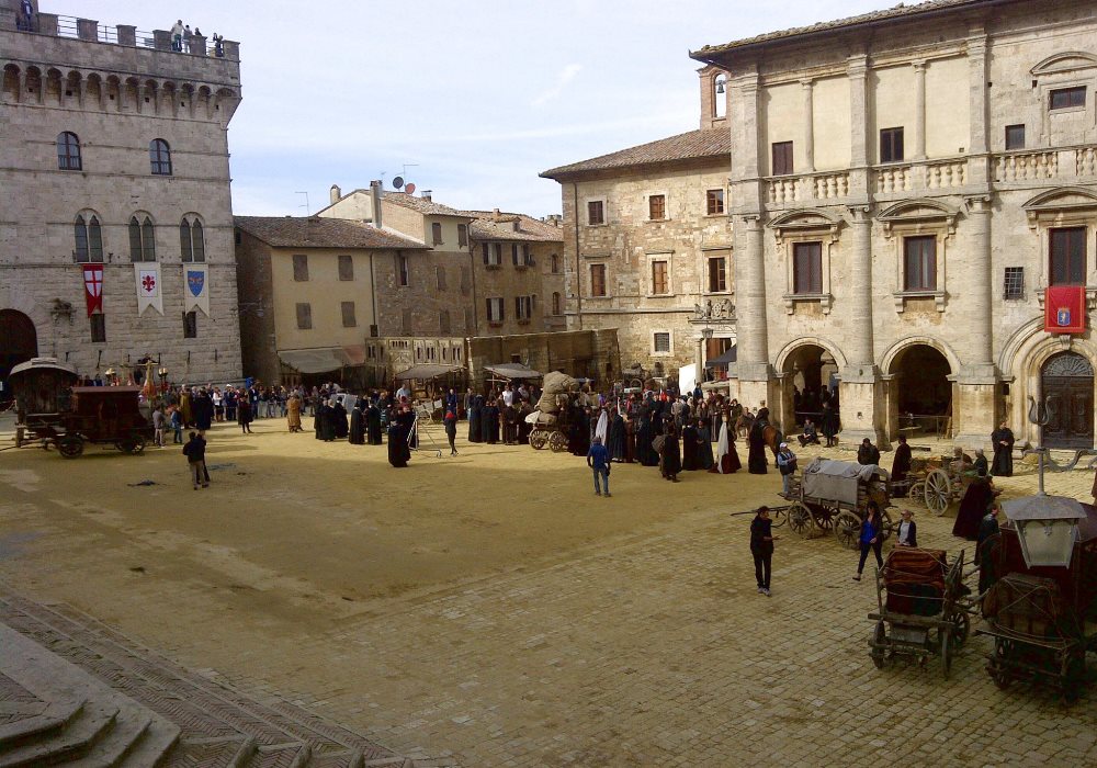 DUSTIN HOFFMAN IN VAL D’ORCIA
Un cast stellare per la serie TV
