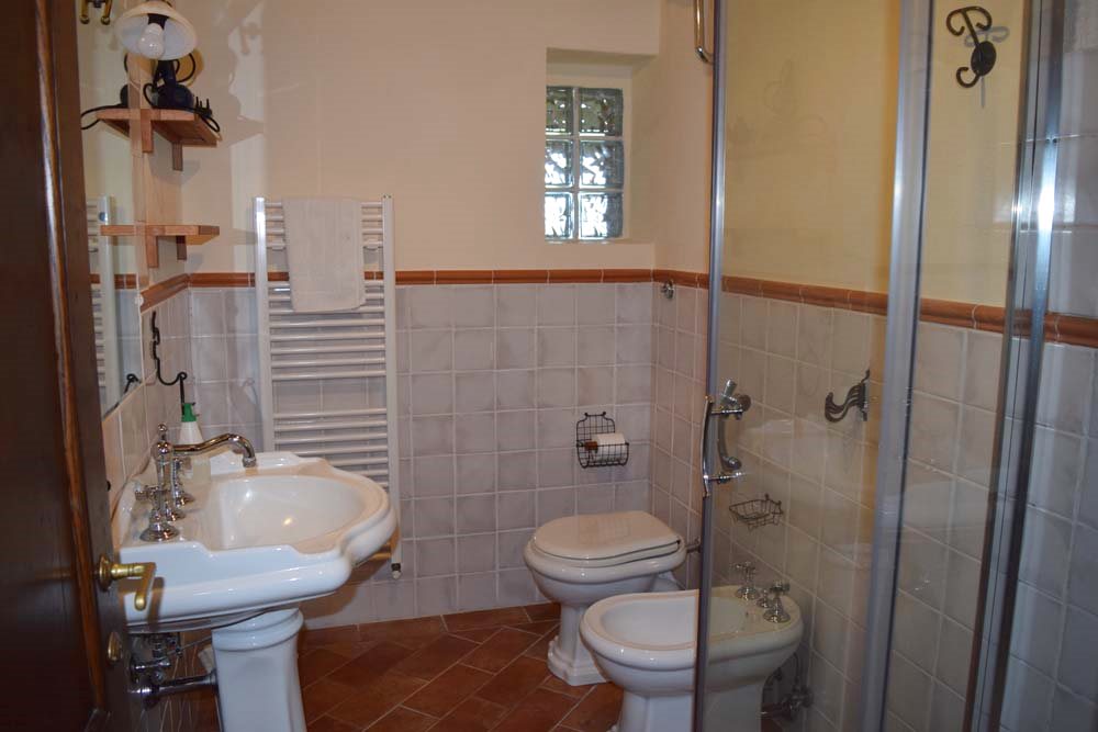 IL CAPANNO
2 camere daletto, 2 bagni con doccia, soggiorno con angolo cottura. 4+2 posti letto.