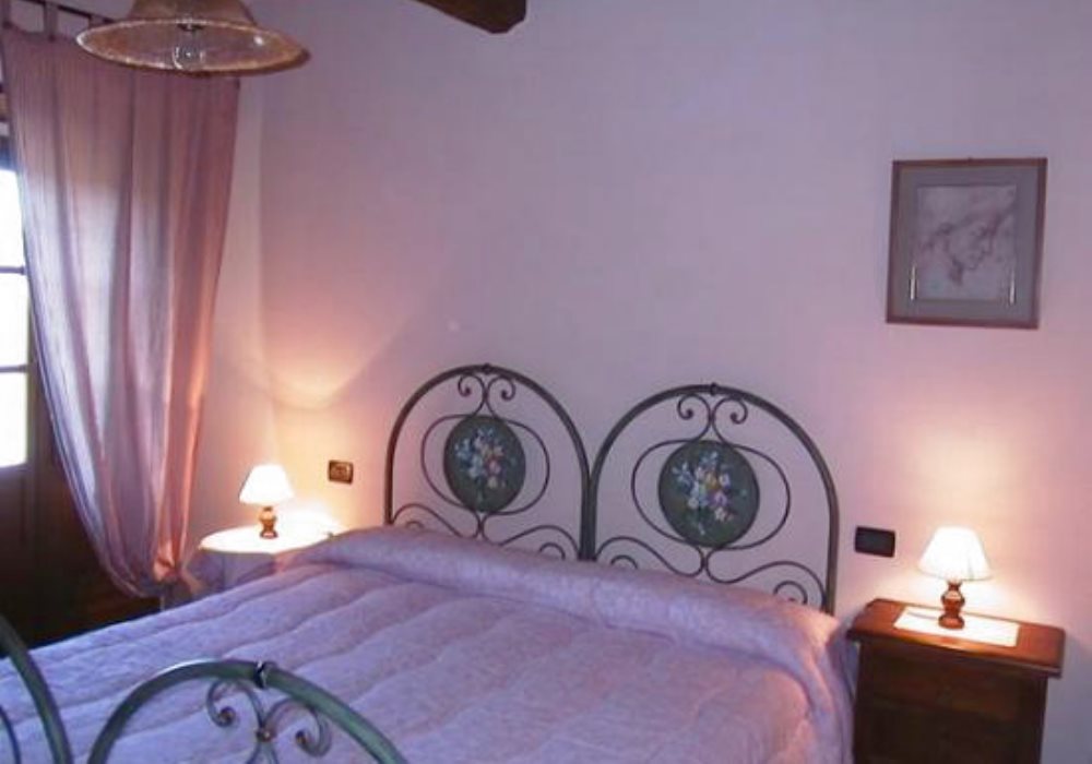 LA LIMONAIA
2 camere da letto, 2 bagni, soggiorno pranzo, cucinotto. 4+2 posti letto.